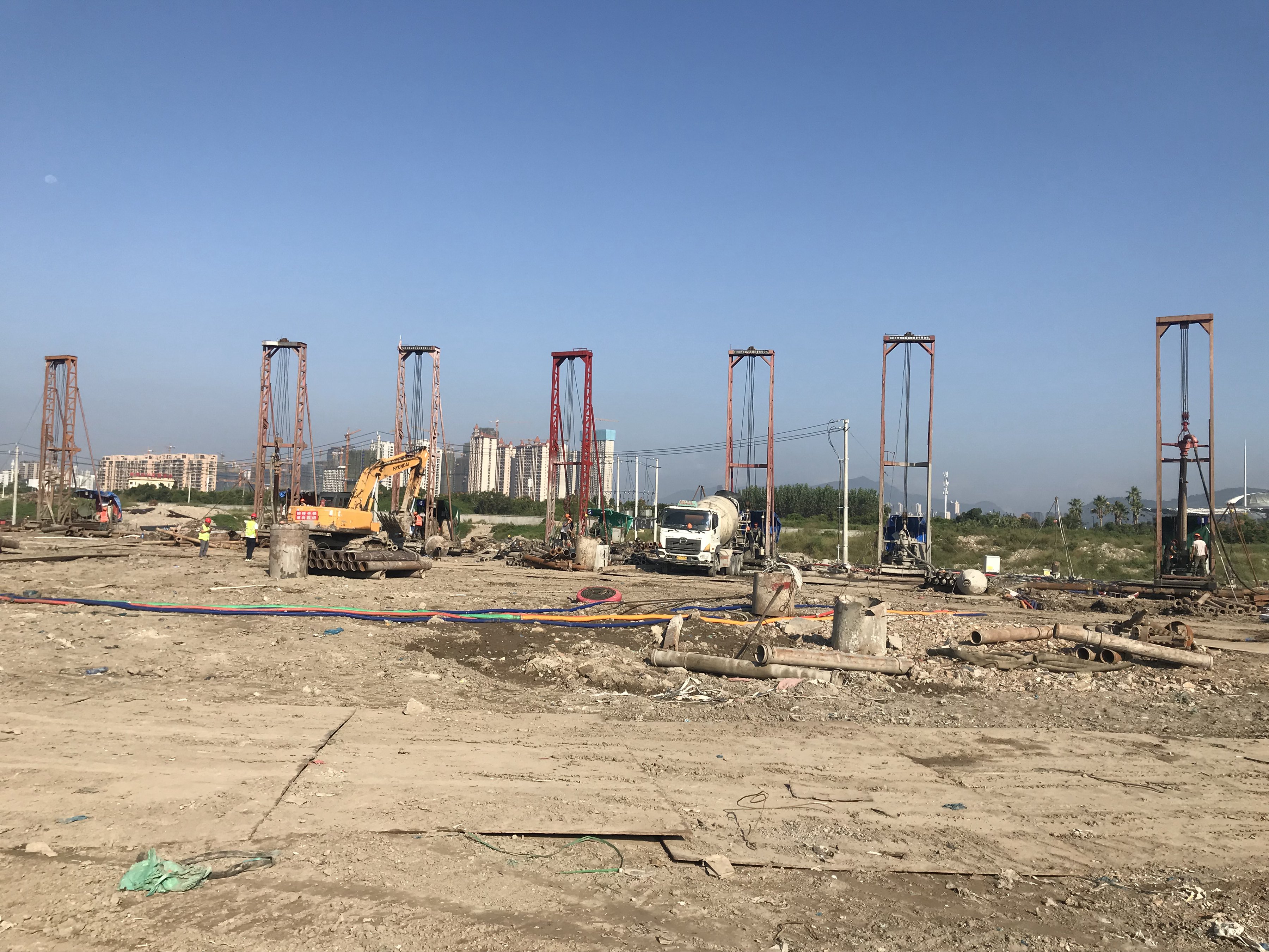 溫州市濱江云谷未來社區一期B-06地塊樁基工程1.jpg
