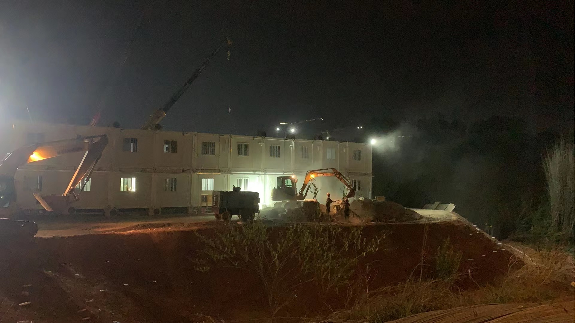 61-深圳分公司援建廣州黃埔方艙醫(yī)院.png