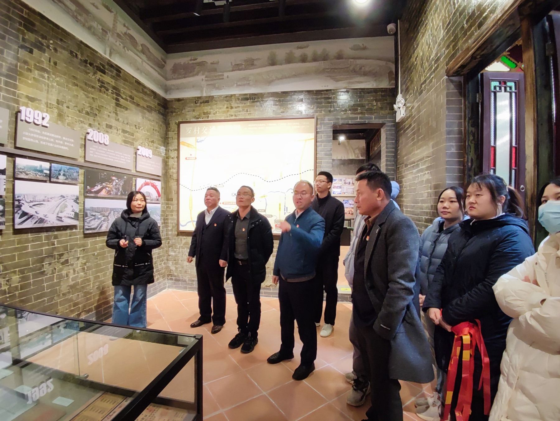 佛山分公司“學習身邊榜樣，汲取奮進力量”主題黨日活動 (2).jpg
