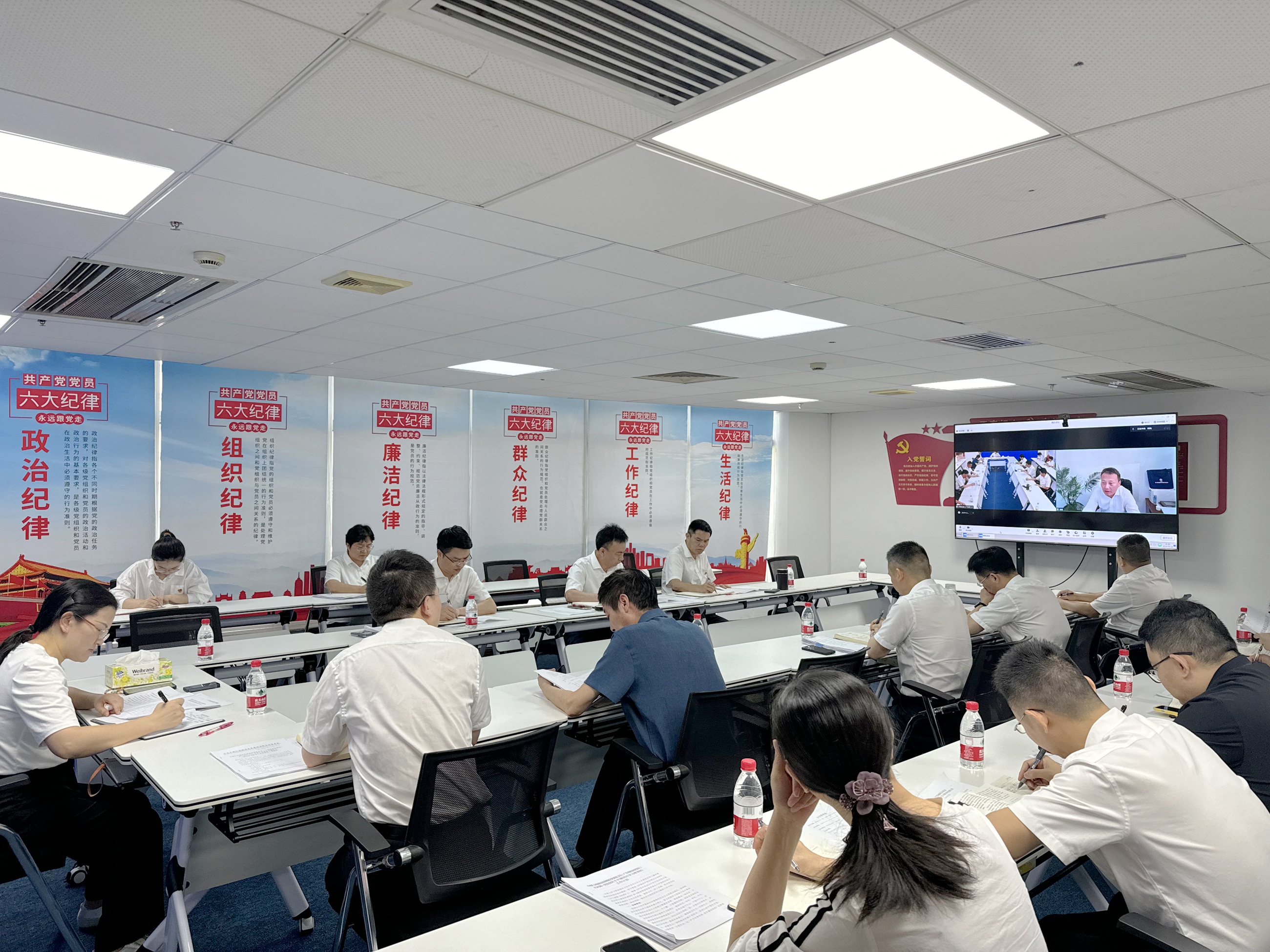 中煤江南（廣東局）黨委召開黨紀(jì)學(xué)習(xí)教育 工作推進專題黨委會.jpg