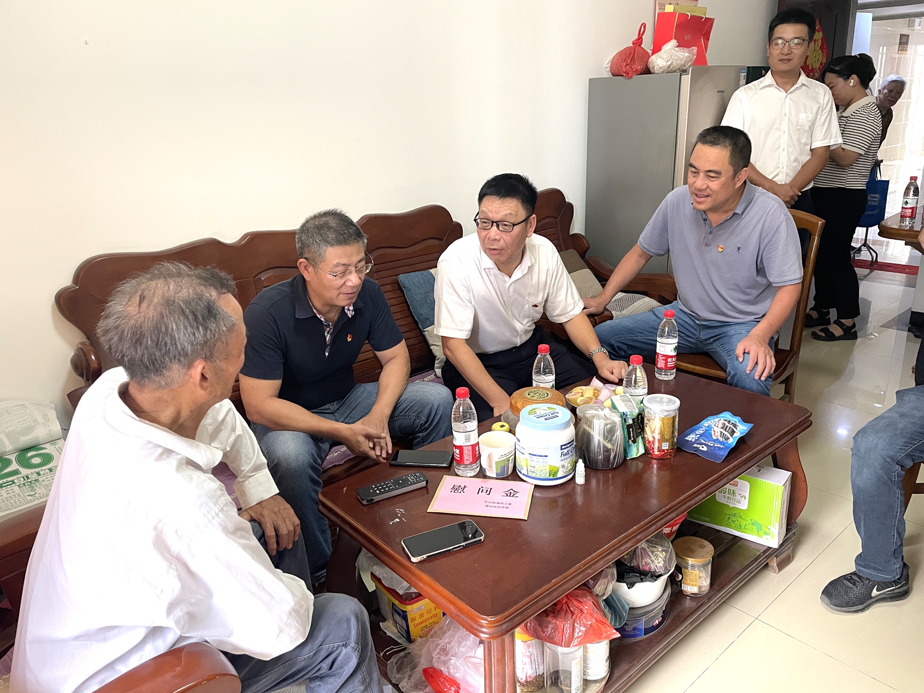 珠海分公司黨支部與雙沙社區(qū)黨組織開展黨建共建活動4.jpg